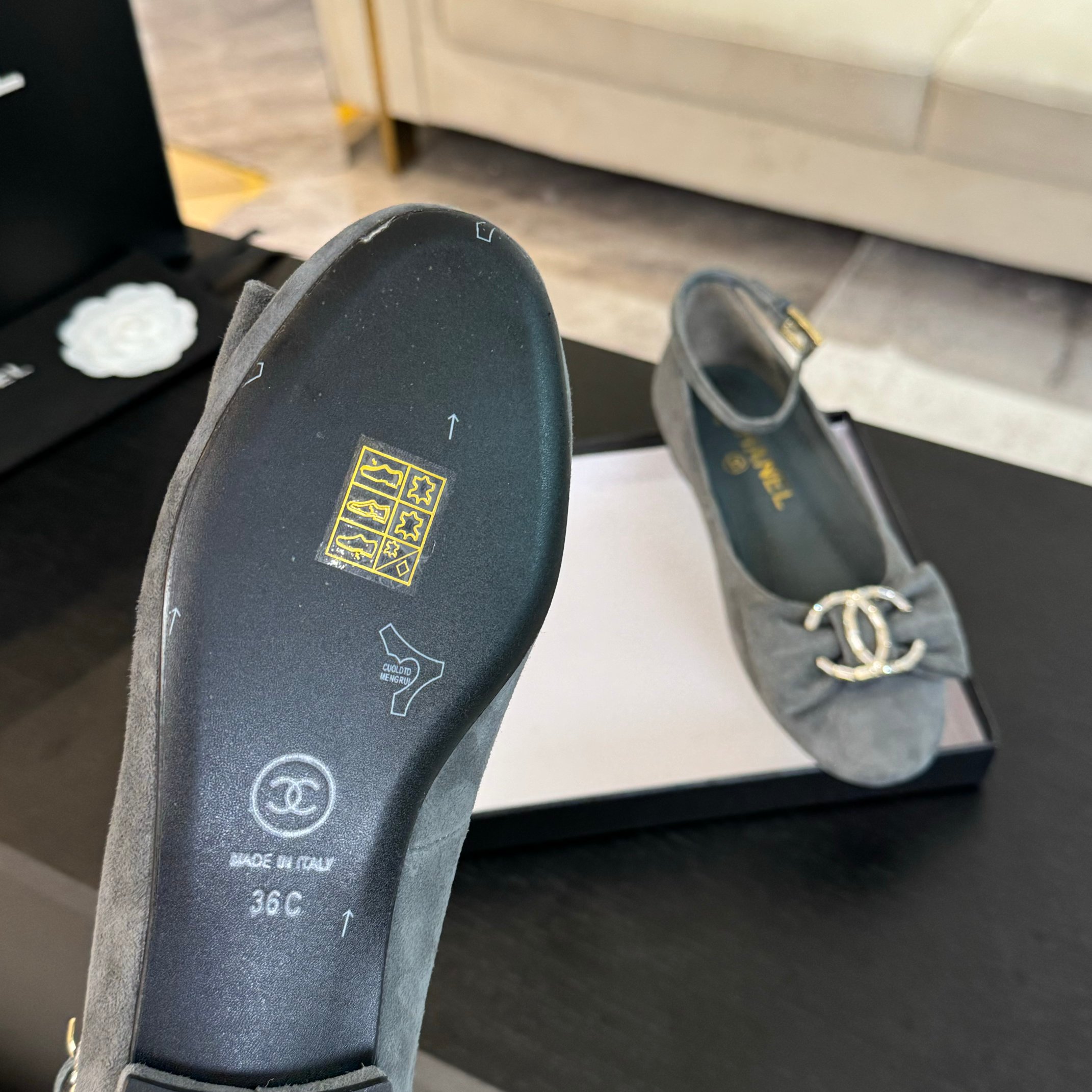 Chanel Flat shoes