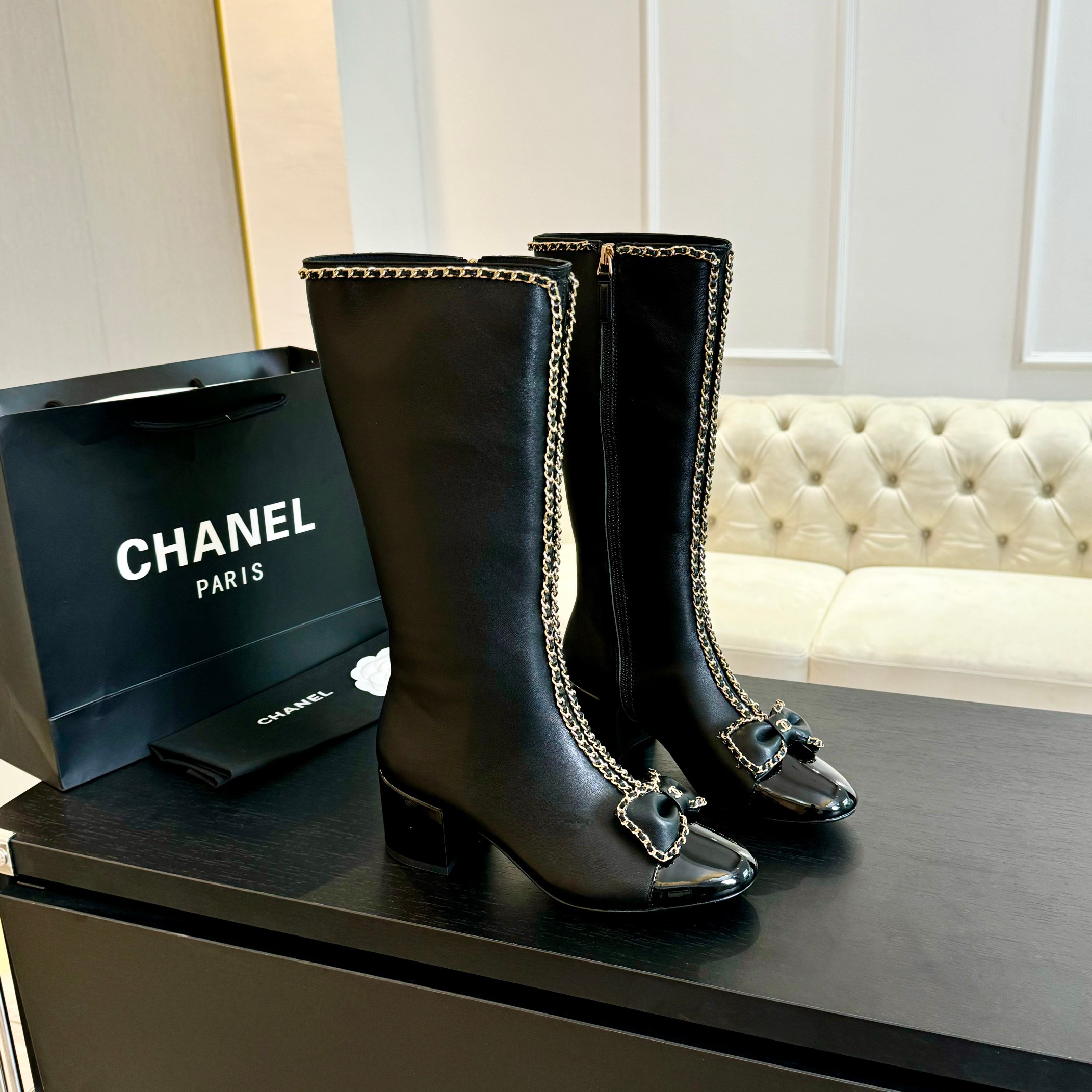 Chanel Flat shoes