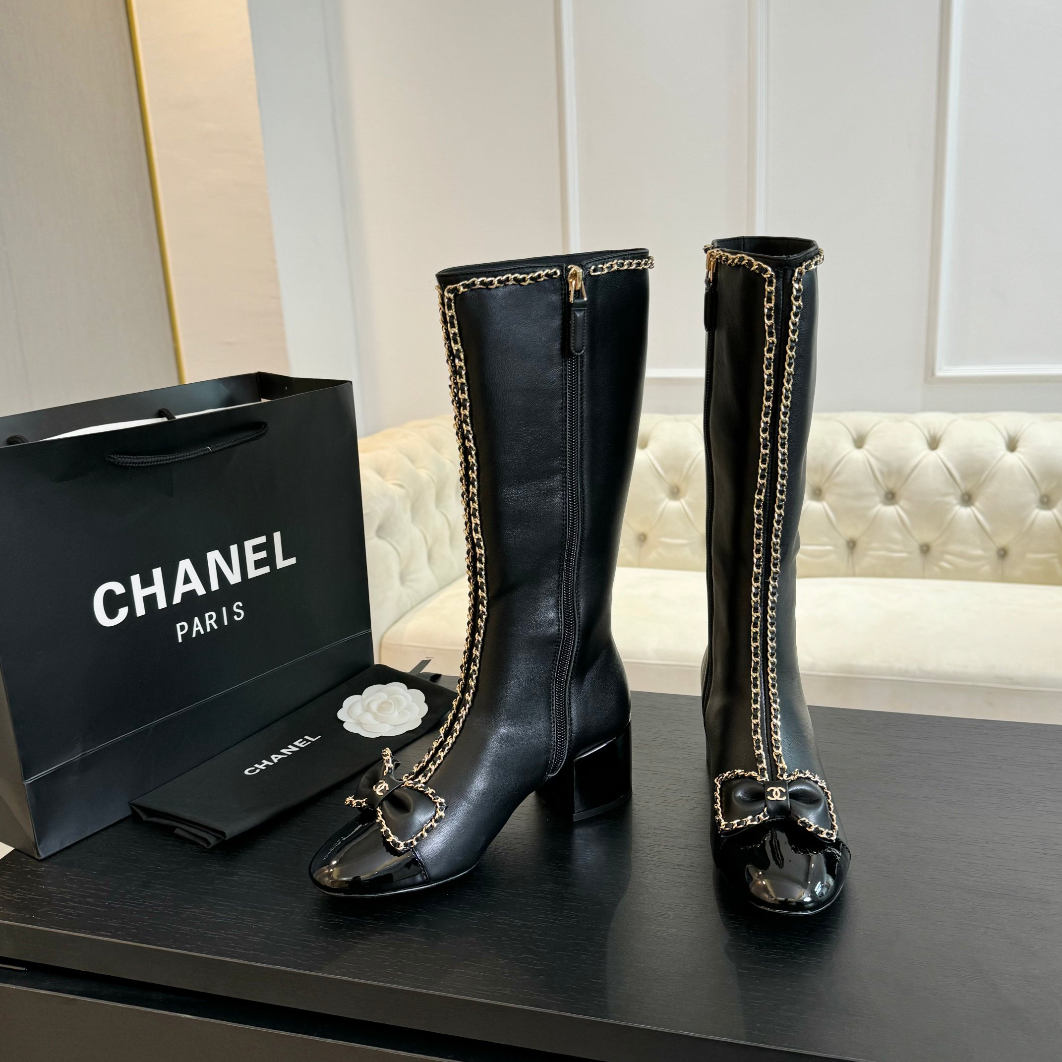 Chanel Flat shoes