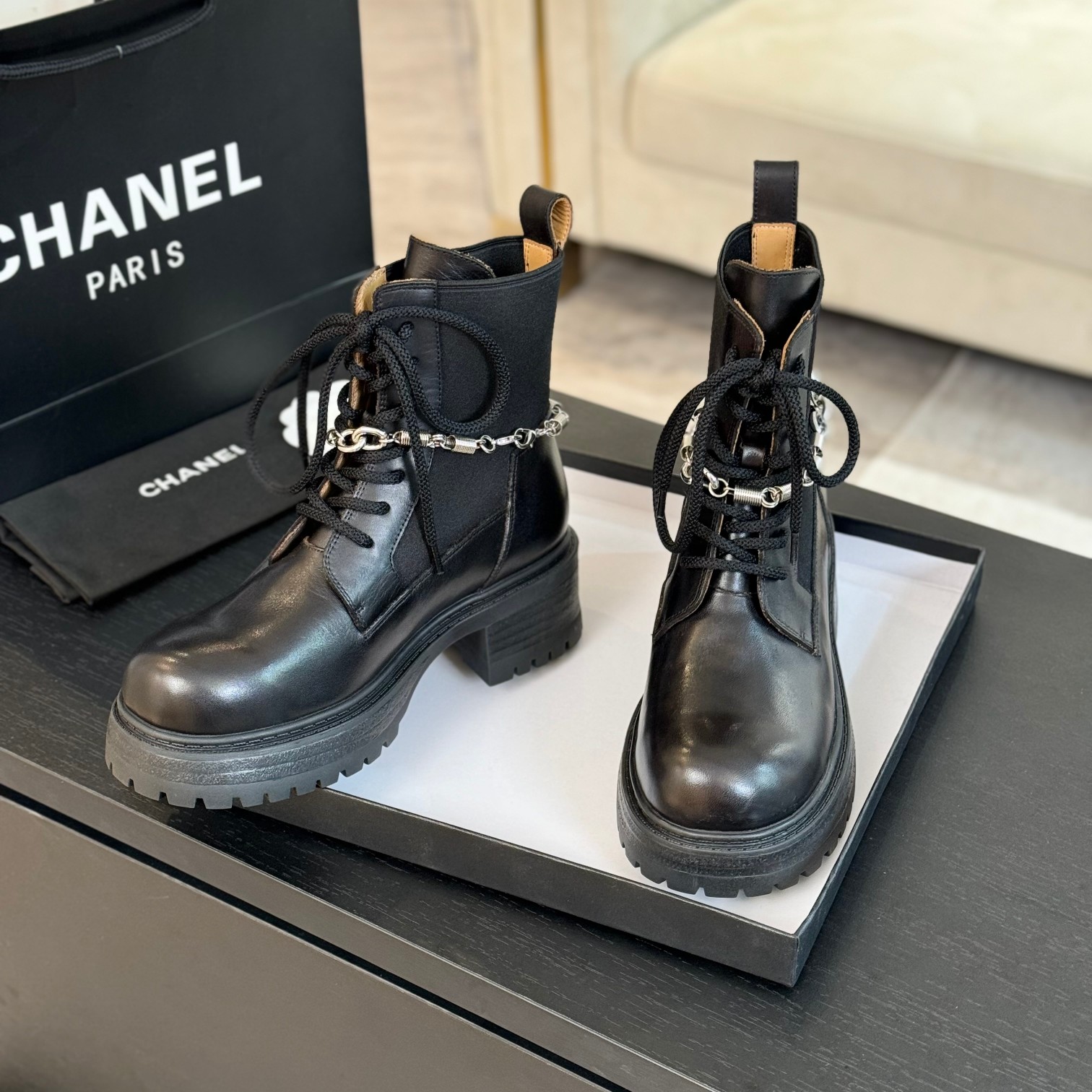 Chanel Flat shoes