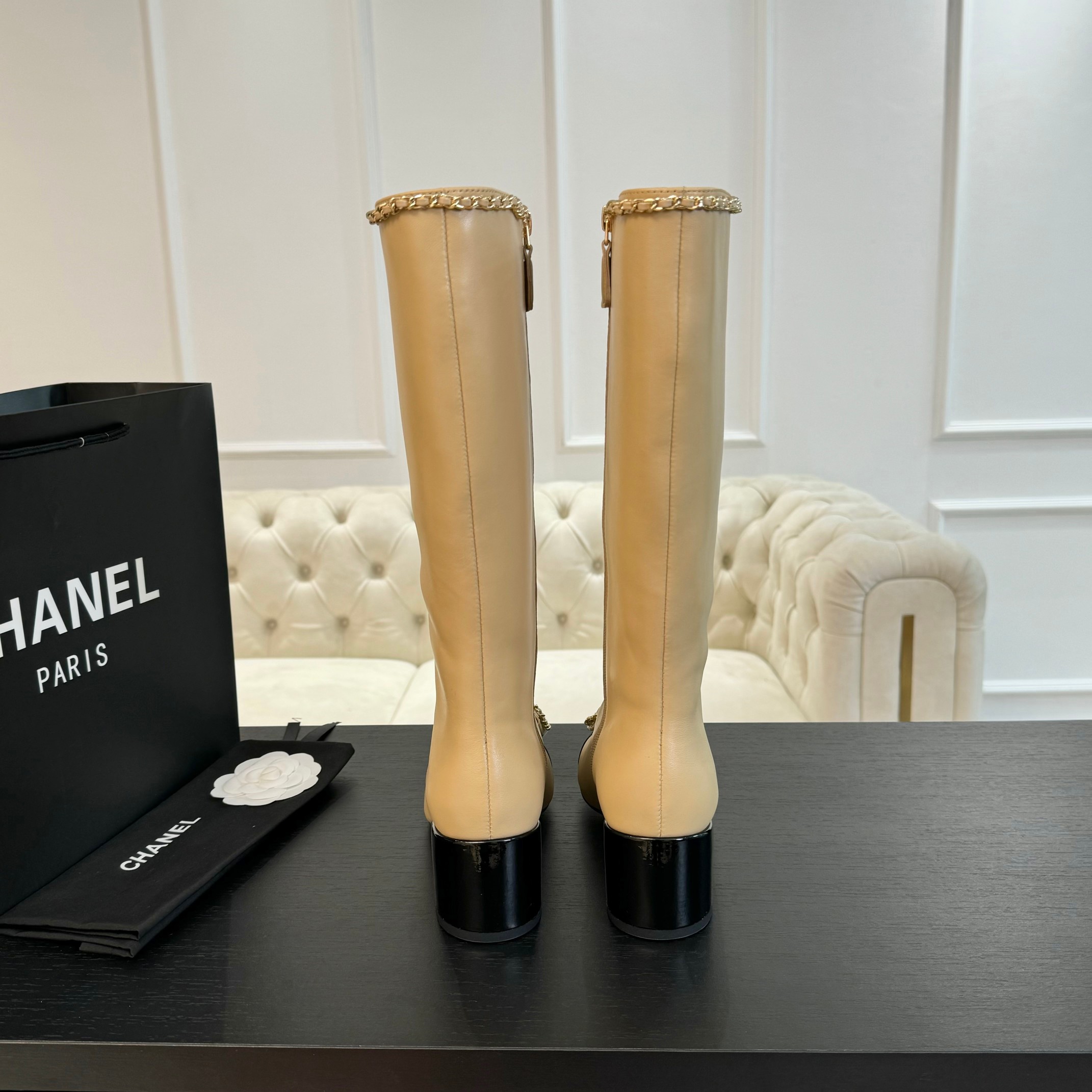 Chanel Flat shoes