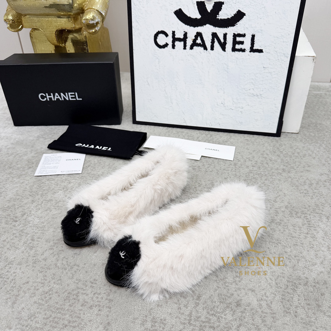 Chanel Classic Fuzzy Flat Shoes