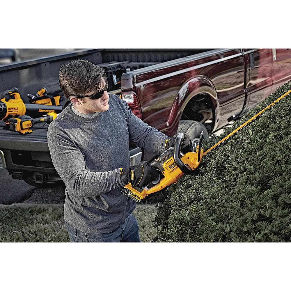 DEWALT 20V MAX Cordless Battery Powered Hedge Trimmer (Tool Only) DCHT820B