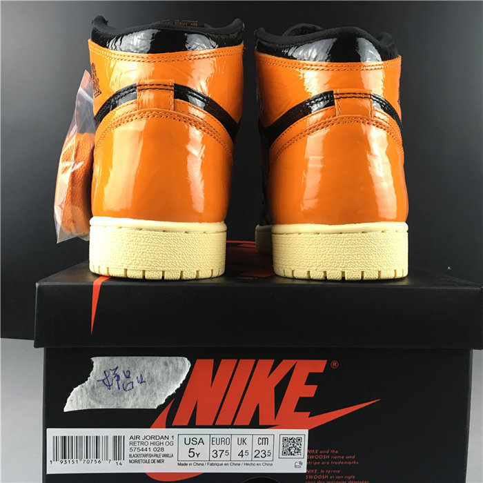 jordan1 retro shattered backboard 555088-028