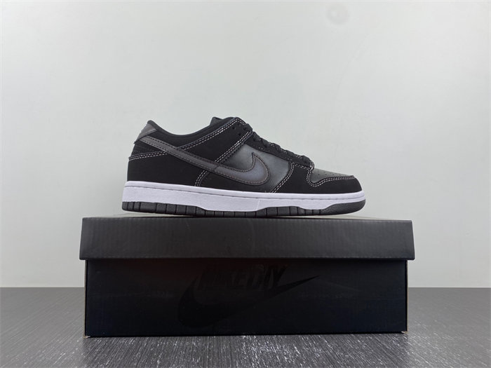 FD6923-001 Nike Dunk Low Airbrush Swoosh Black