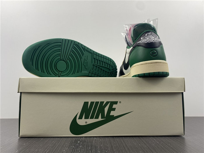 Jordan1 Travis Scott green DM7866-128