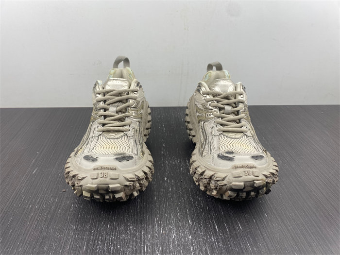 Balenciaga Defender Beige 685611 W2RAF 9700