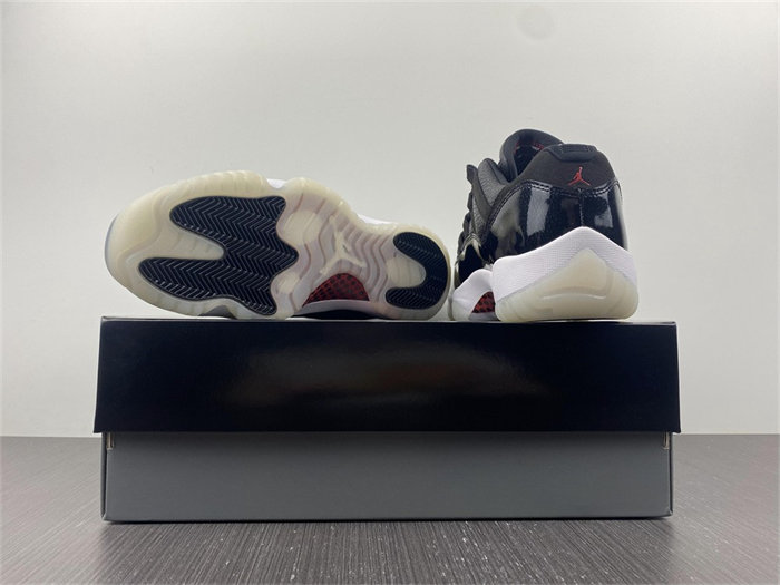 Jordan 11 Retro Low 72-10 AV2187-001