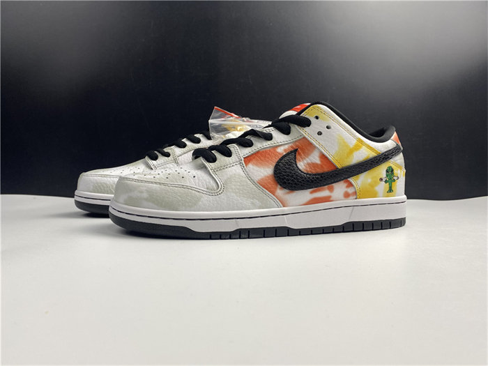 nike sb dunk low raygun tie-dye white bq6832-101