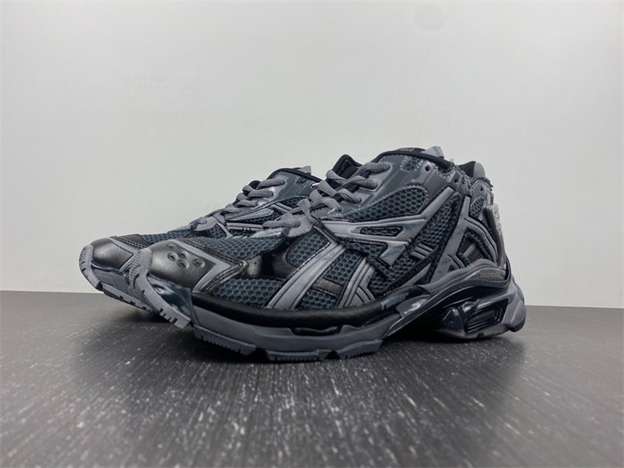 BALENCIAGA -Runner 677403 W3RBR 1515