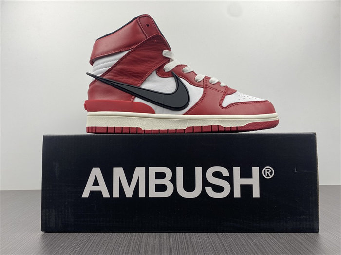 AMBUSH x NK SB Dunk High CU7544-102