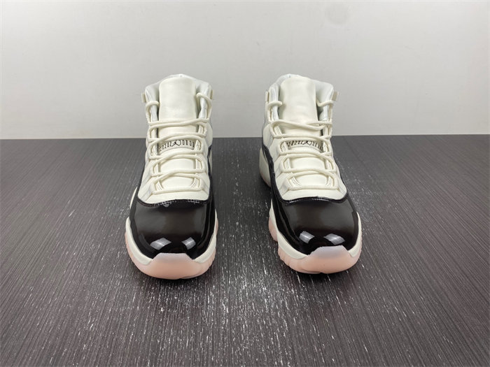 Air Jordan 11 WMNS “Neapolitan” AR0715-101