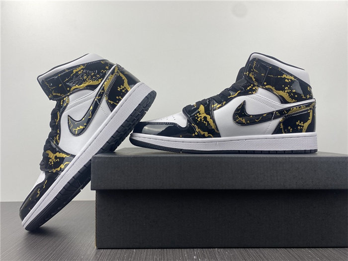 JORDAN 1 MID 554724-132