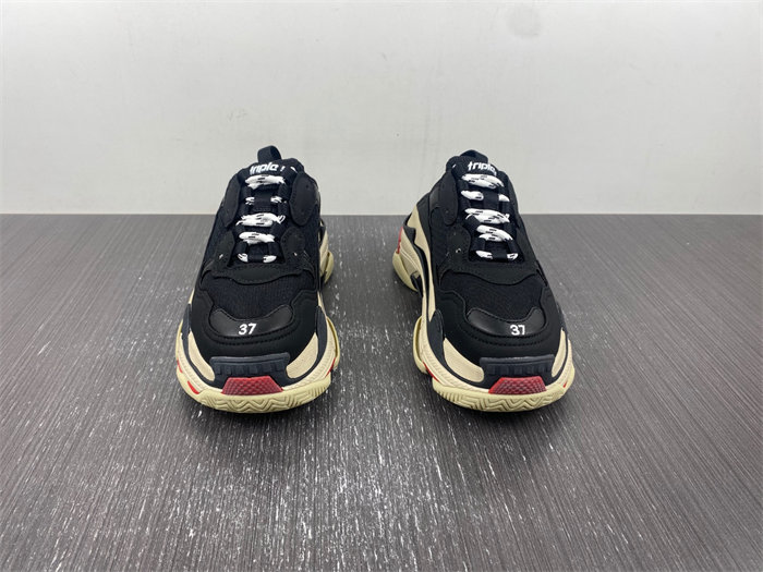 balenciaga 755687 w3sm1 1096