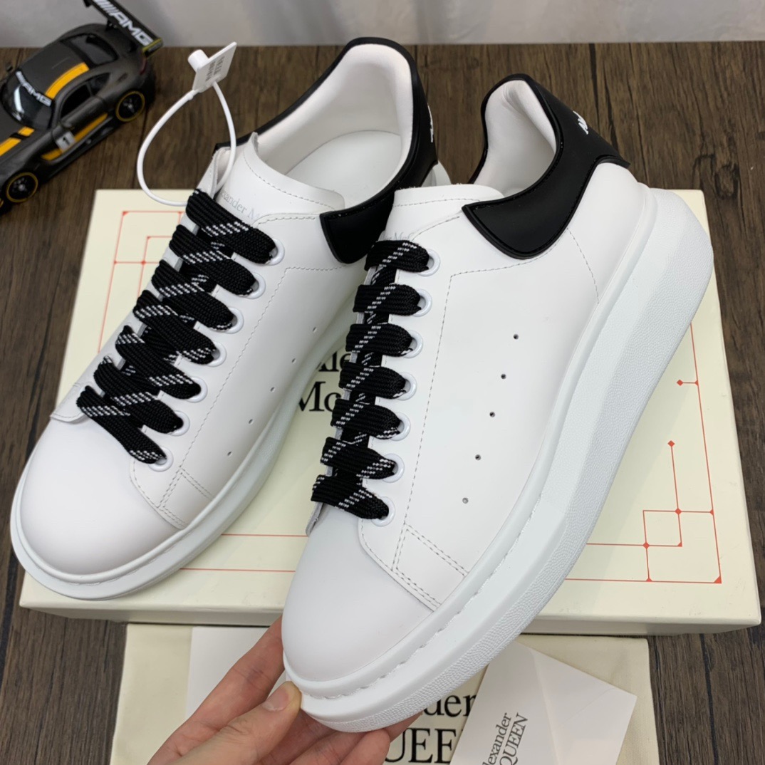 McQuen White Black Laces 621056WHXMT9034