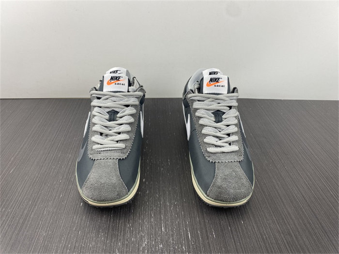 Nike Cortez 4.0 sacai Grey DQ0581-001