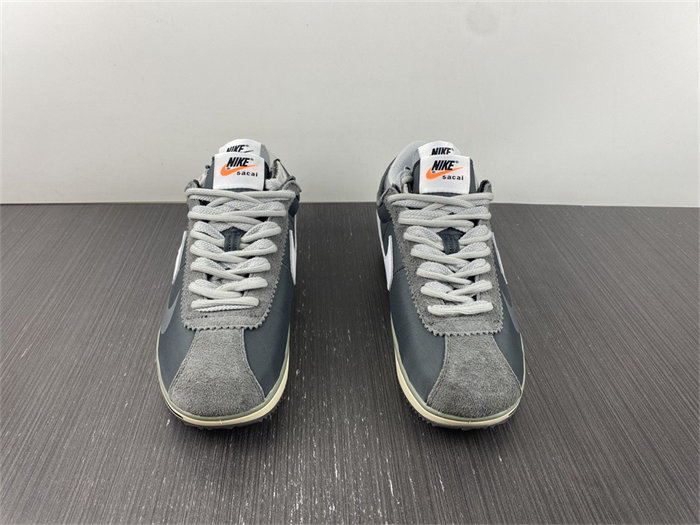 nike cortez 4.0 sacai grey dq0581-001