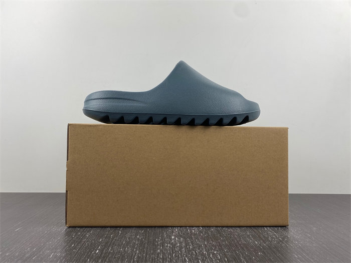 yeezy slide id2349