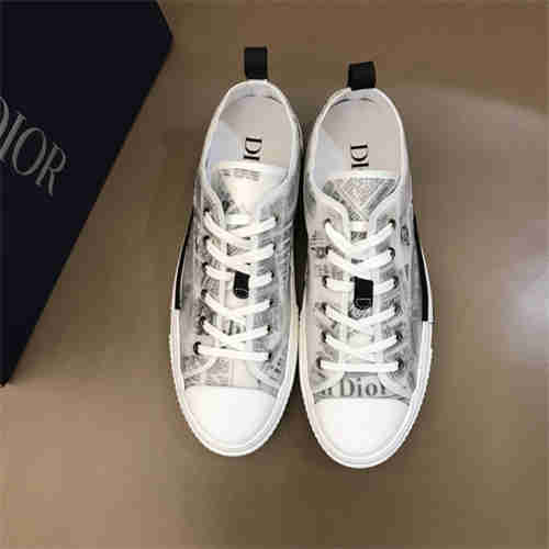 DR B23 LOW TOP OBLIQUE SNEAKER