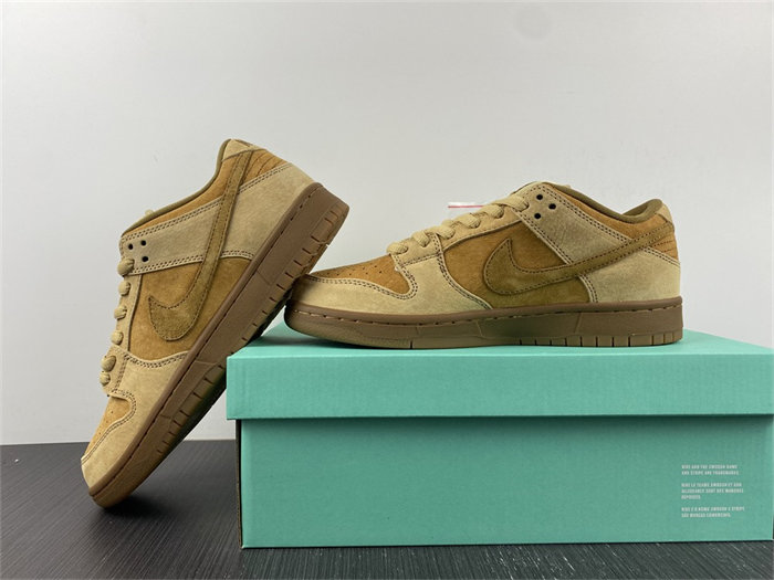 nike sb dunk low wheat 883232-700