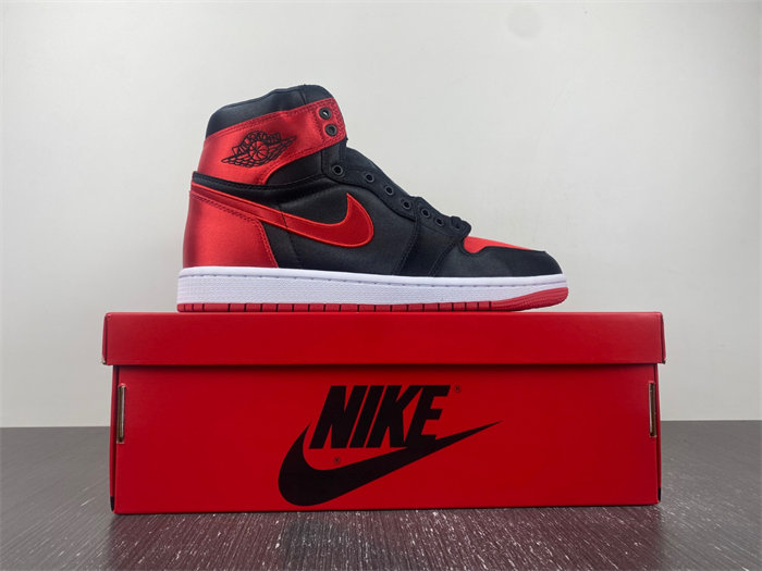 Jordan 1 Retro High OG Satin Bred FD4810-061