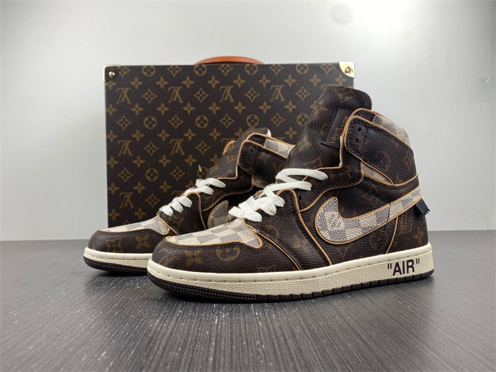 OFF-WHITE x Air Jordan 1 L**V 