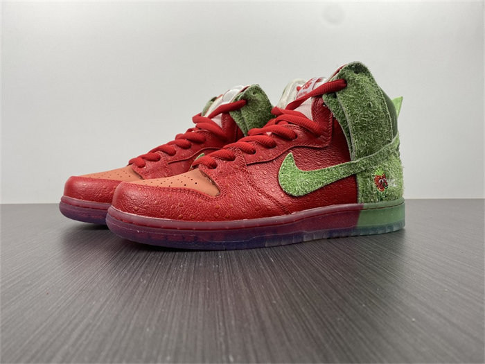 nike sb dunk high strawberry cough cw7093-600