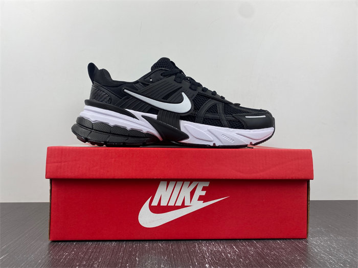 NIKEV2K Runtekk 3XL FD0736-103