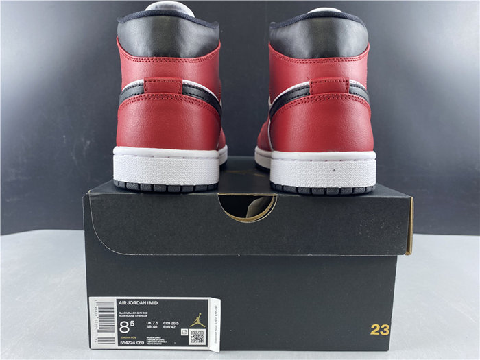 jordan1 mid chicago toe 554724-069