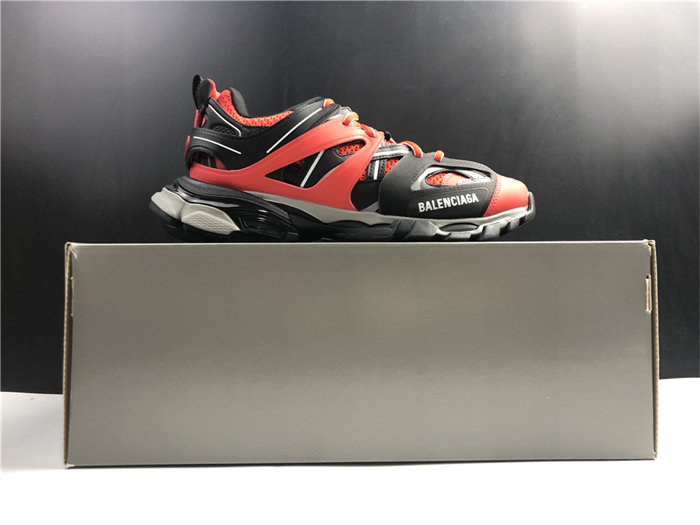 BLCG TRACK SNEAKER 542023 W1GB8 5201