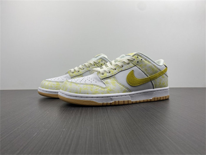 nike dunk low yellow strike dm9467-700