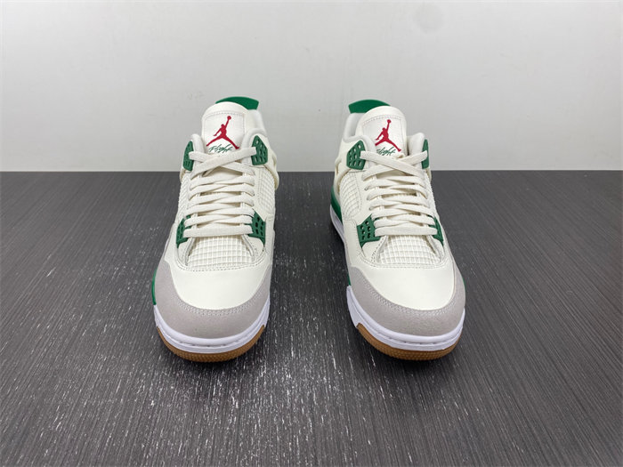 Jordan 4 Retro SB Pine Green DR5415-103