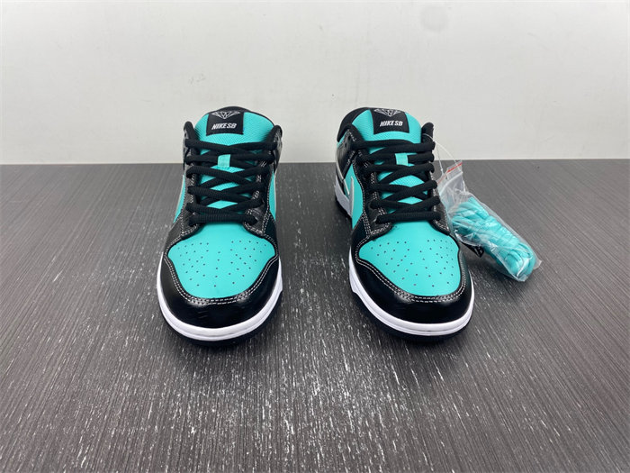 nike sb dunk low diamond supply co. aqua blue 304292-402