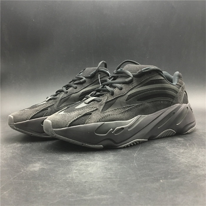 Ad*s yeezy boost 700 v2 vanta fu6684