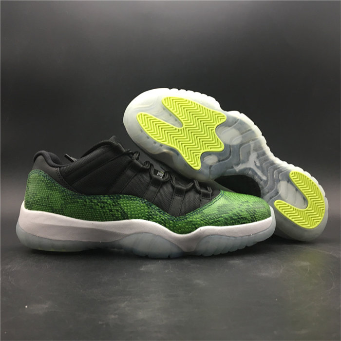 jordan 11 retro low green snakeskin 528895- 033