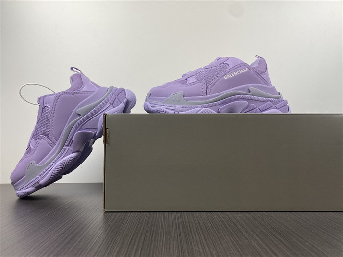 blcg triple s sneaker 524039 w73b0 9590