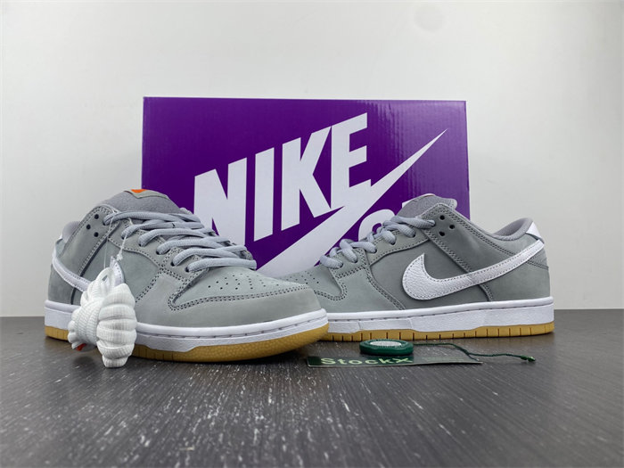 nike sb dunk low pro iso orange label wolf grey gum dv5464-001