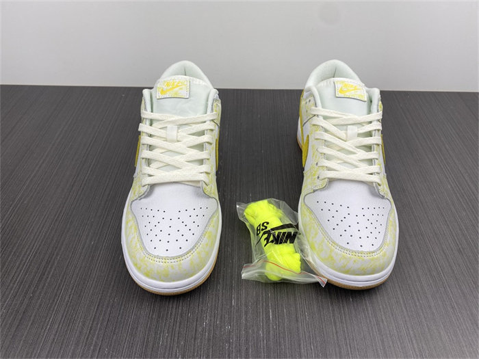 nike dunk low yellow strike dm9467-700