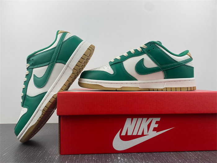 Nike Dunk Low Malachite University Gold FB7173-131