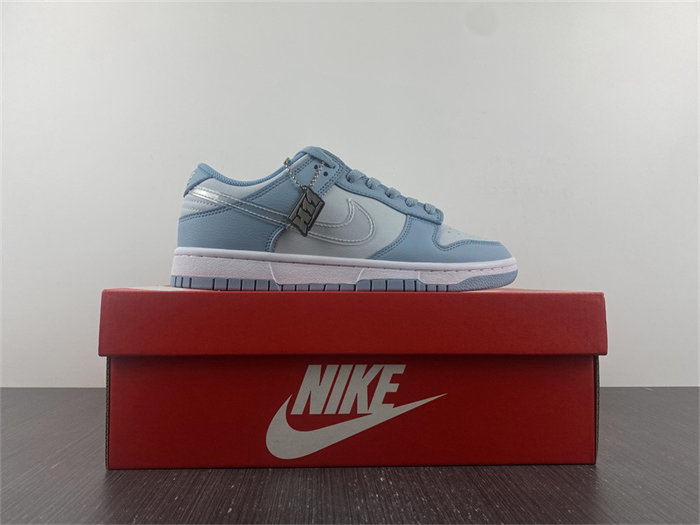 nike dunk low clear blue swoosh dh9765-401