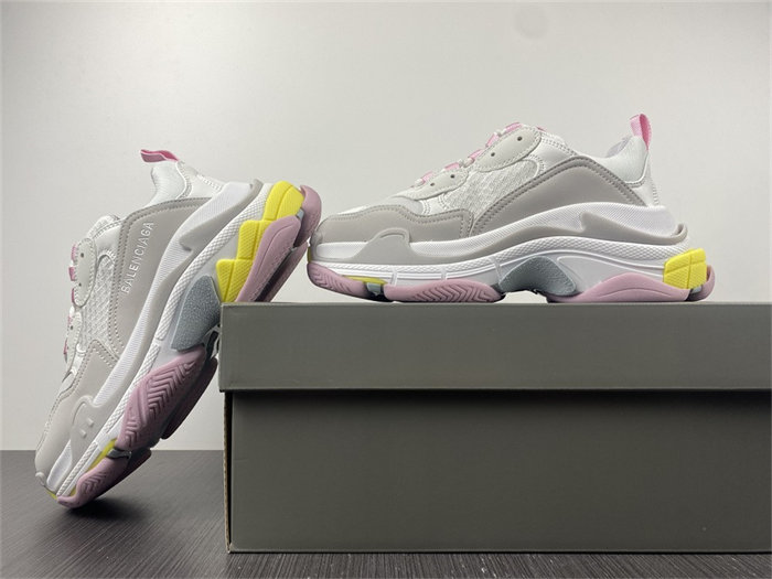 BLCG Triple S White Yellow 524039 W2FW4 7541