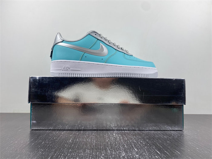 T*f*ny & co. x nike air force 1 low dz1382-003