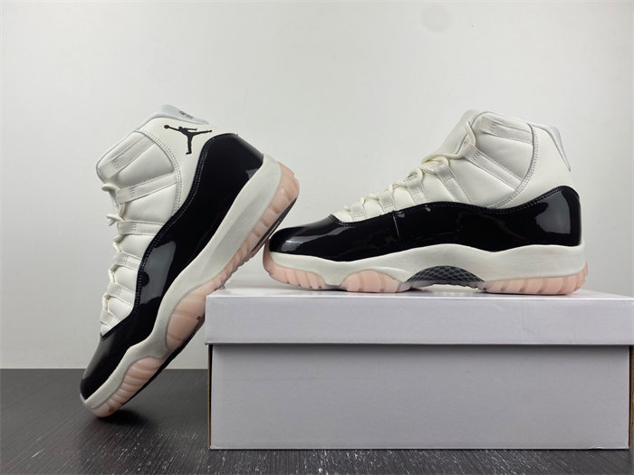 Air Jordan 11 WMNS “Neapolitan” AR0715-101