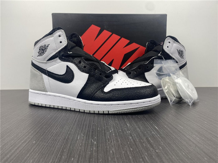 Jordan1 Retro OG Stage Haze 575441-108