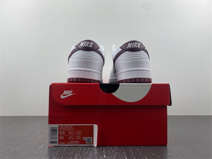 nike dunk low retro white night maroon dv0831-102