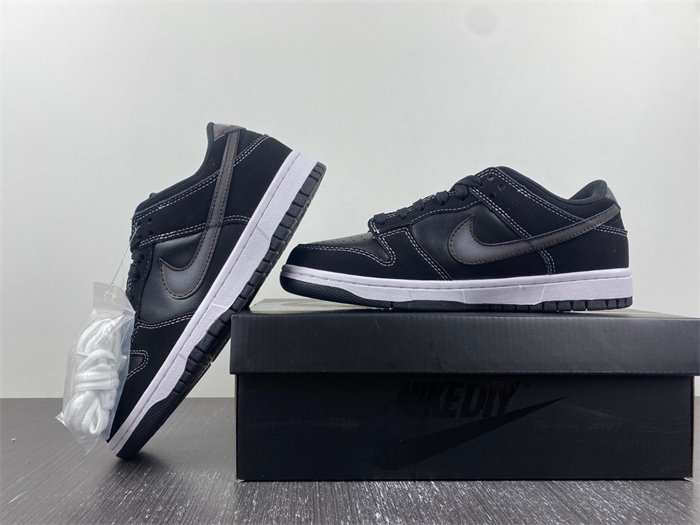 FD6923-001 Nike Dunk Low Airbrush Swoosh Black