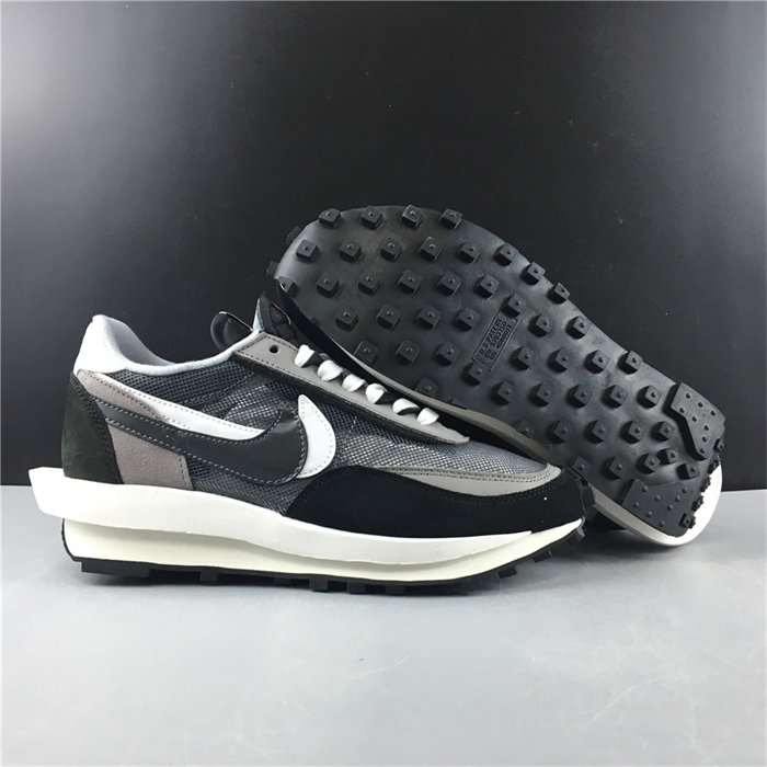 nike ld waffle sacai black bv0073-001