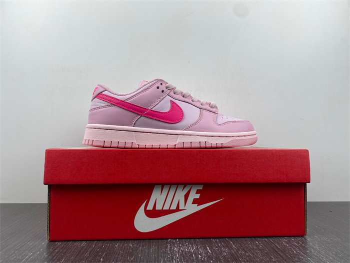 nike dunk low triple pink dh9765-600