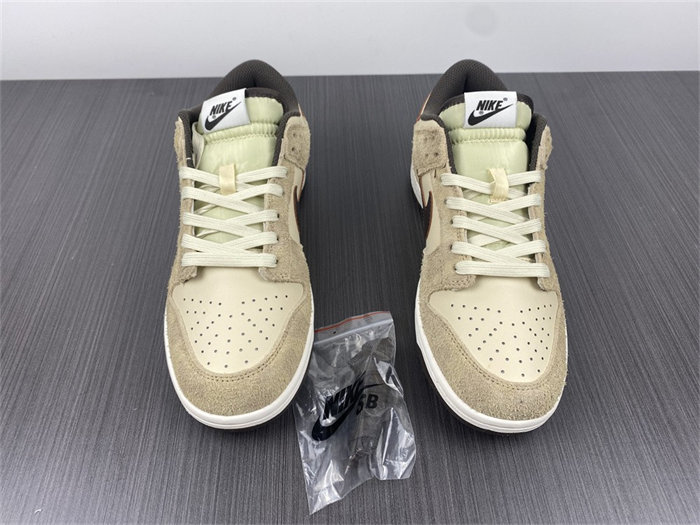 nike dunk low retro prm animal pack giraffe/cheetah dh7913-200