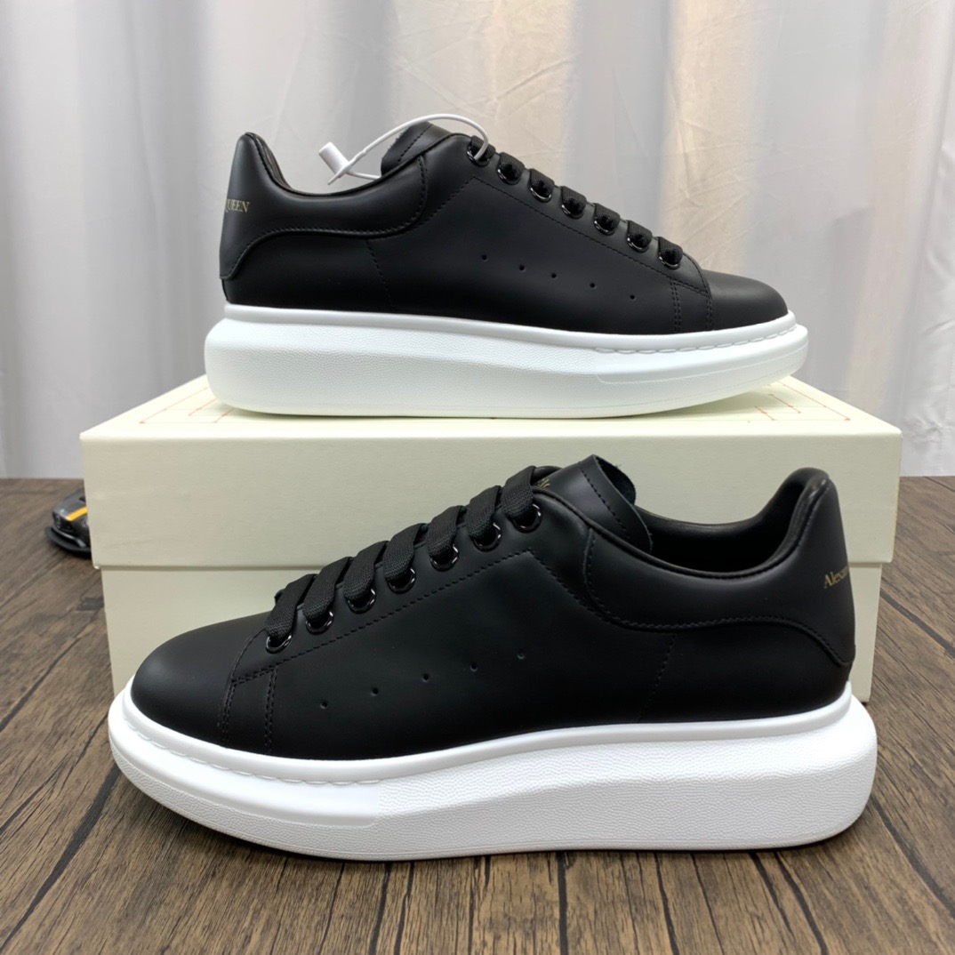 mcquen black white sole 553680whgp51000